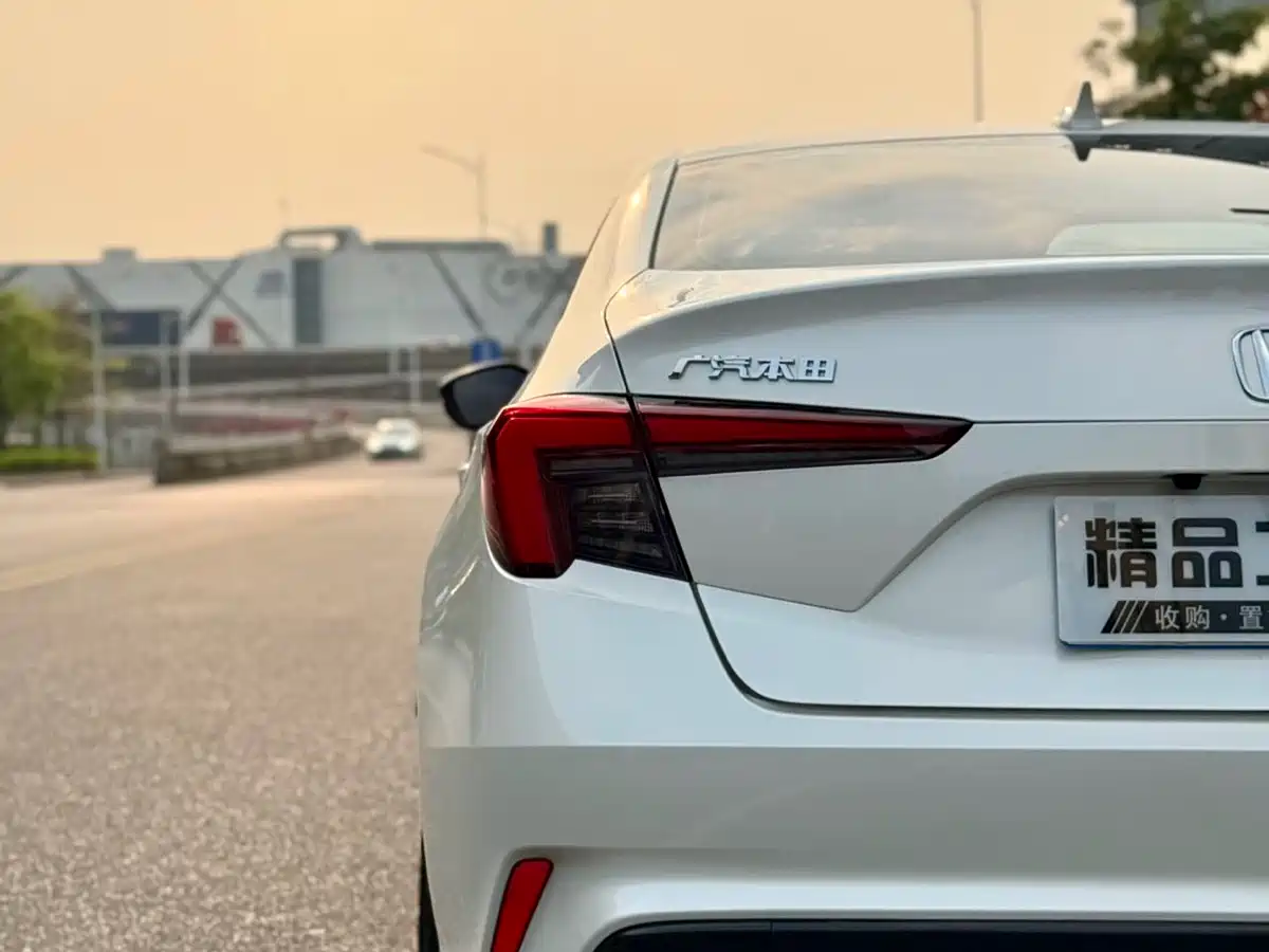 Фото 5 - Honda Integra