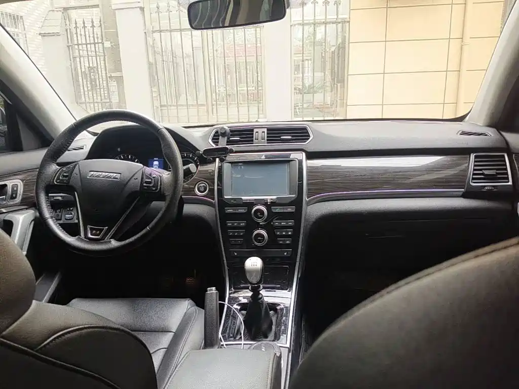 Photo 12 - Haval H2