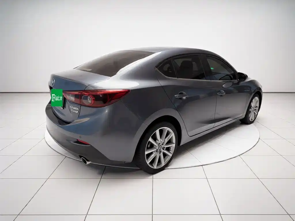 Photo 4 - Mazda Mazda 3