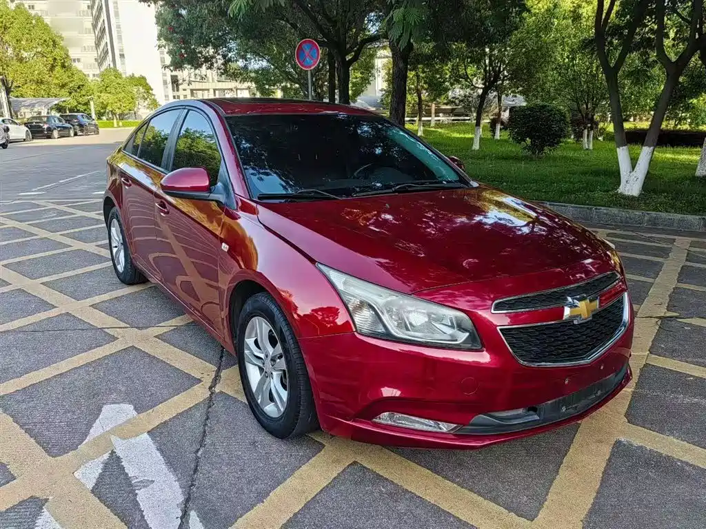 Chevrolet Cruze 2015 1.5L Classic SE AT фото 4