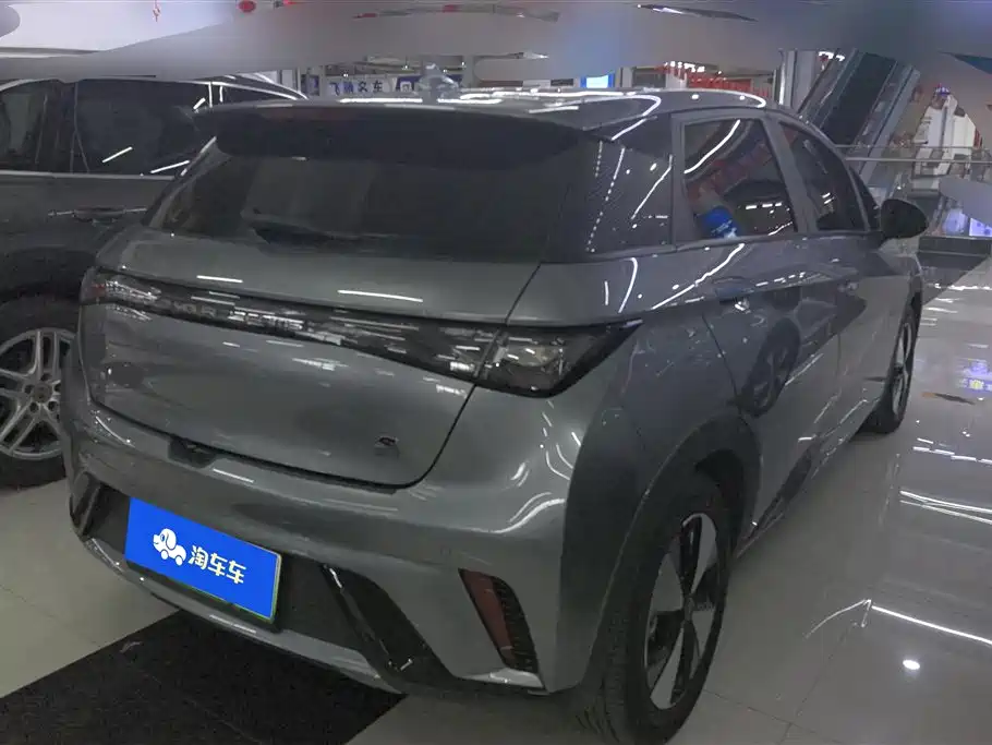 BYD Dolphin 2023 420km Fashion Edition фото 3
