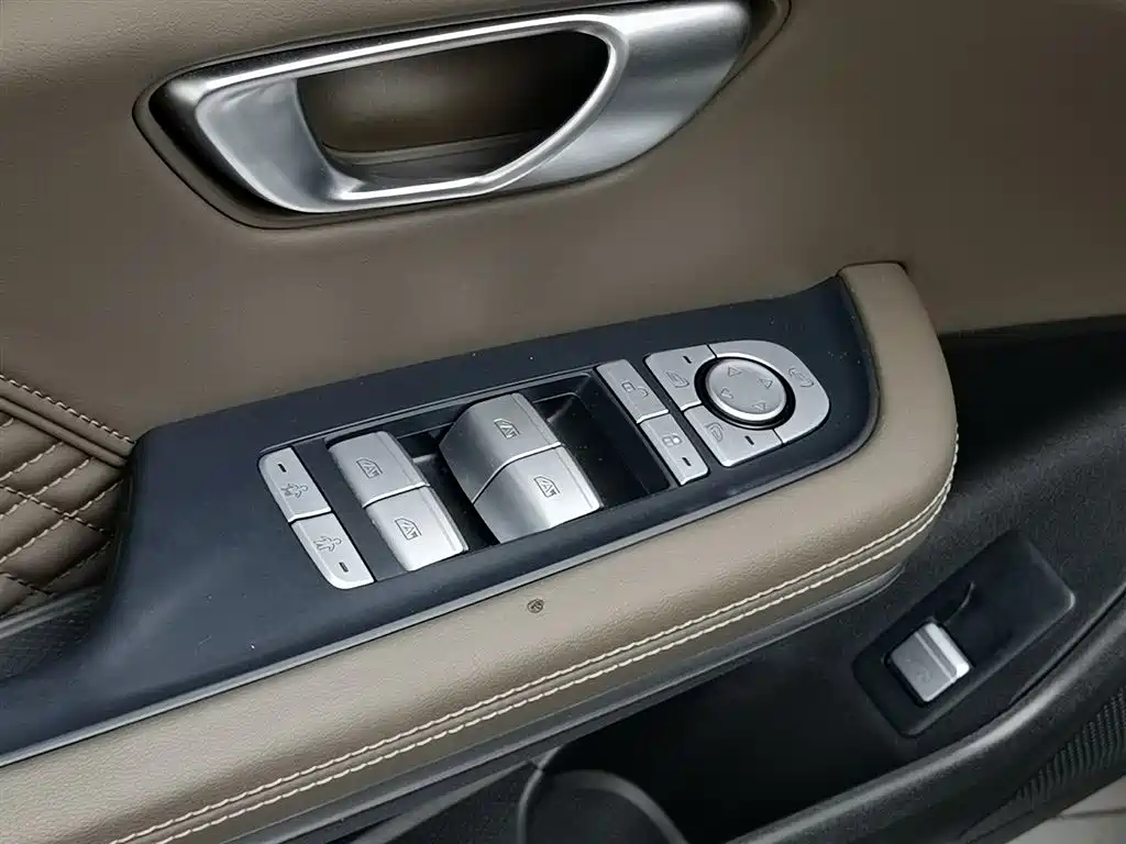 BYD Han 2023 DM-i Champion Edition 121KM Premium фото 9
