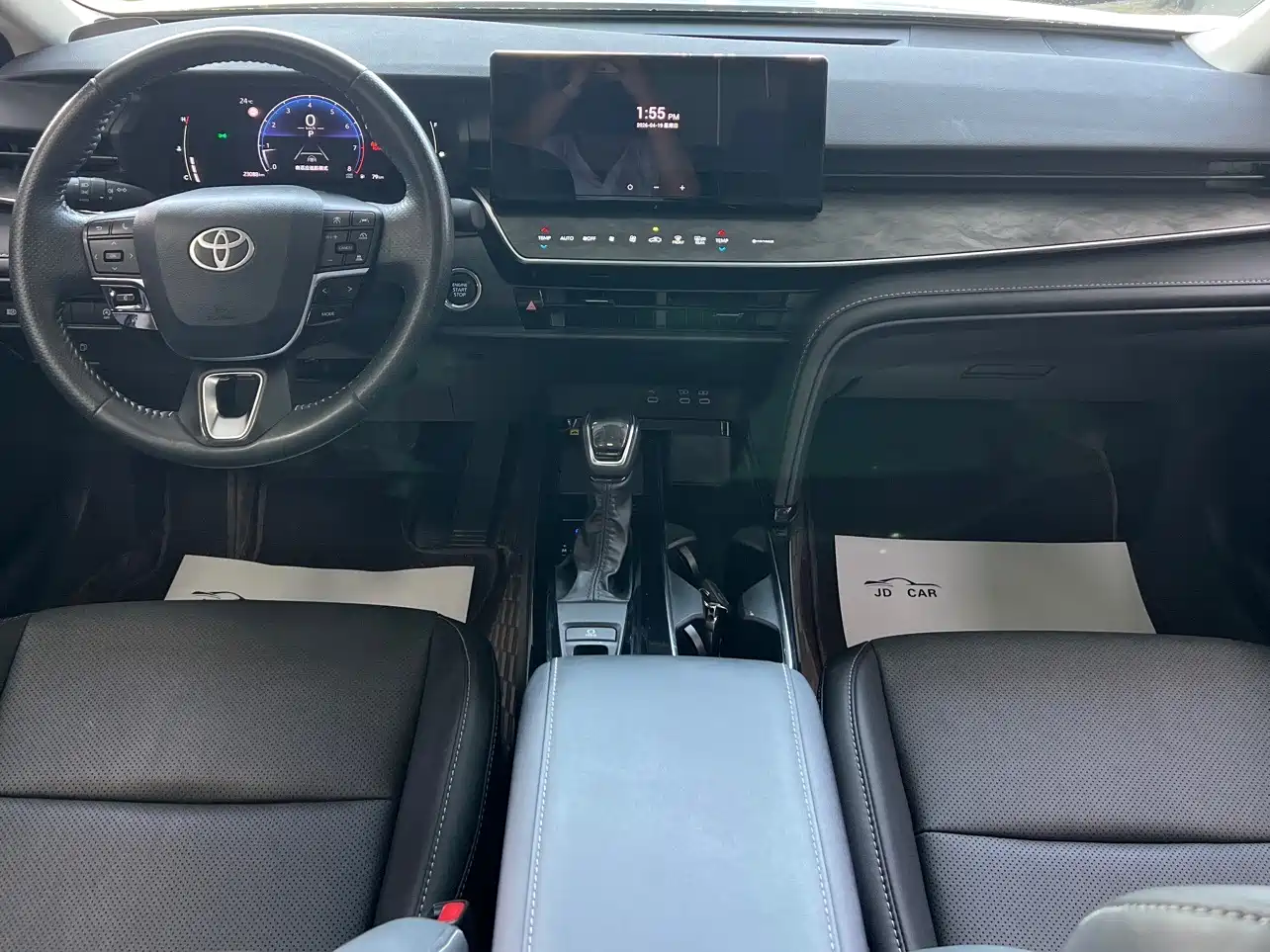 TOYOTA CAMRY