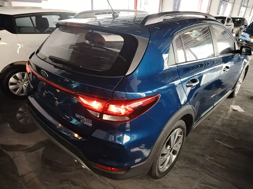 Photo 7 - Kia KX CROSS