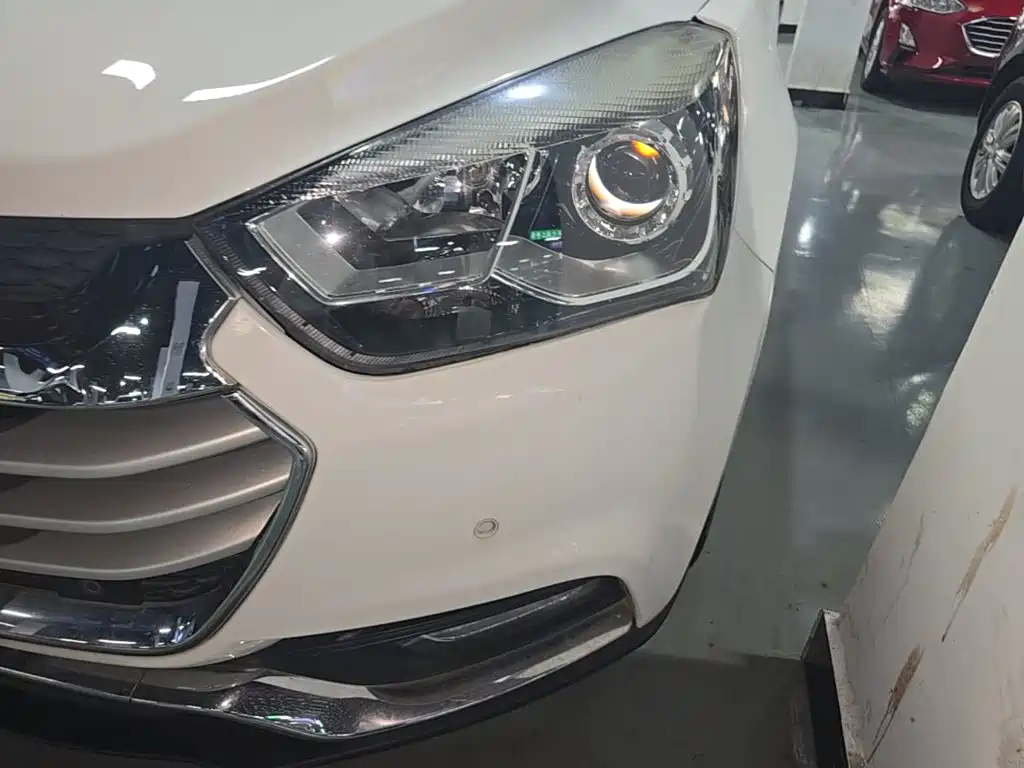 JAC Motors Refine S2 2017 2017 1.5L CVT Luxury Smart
