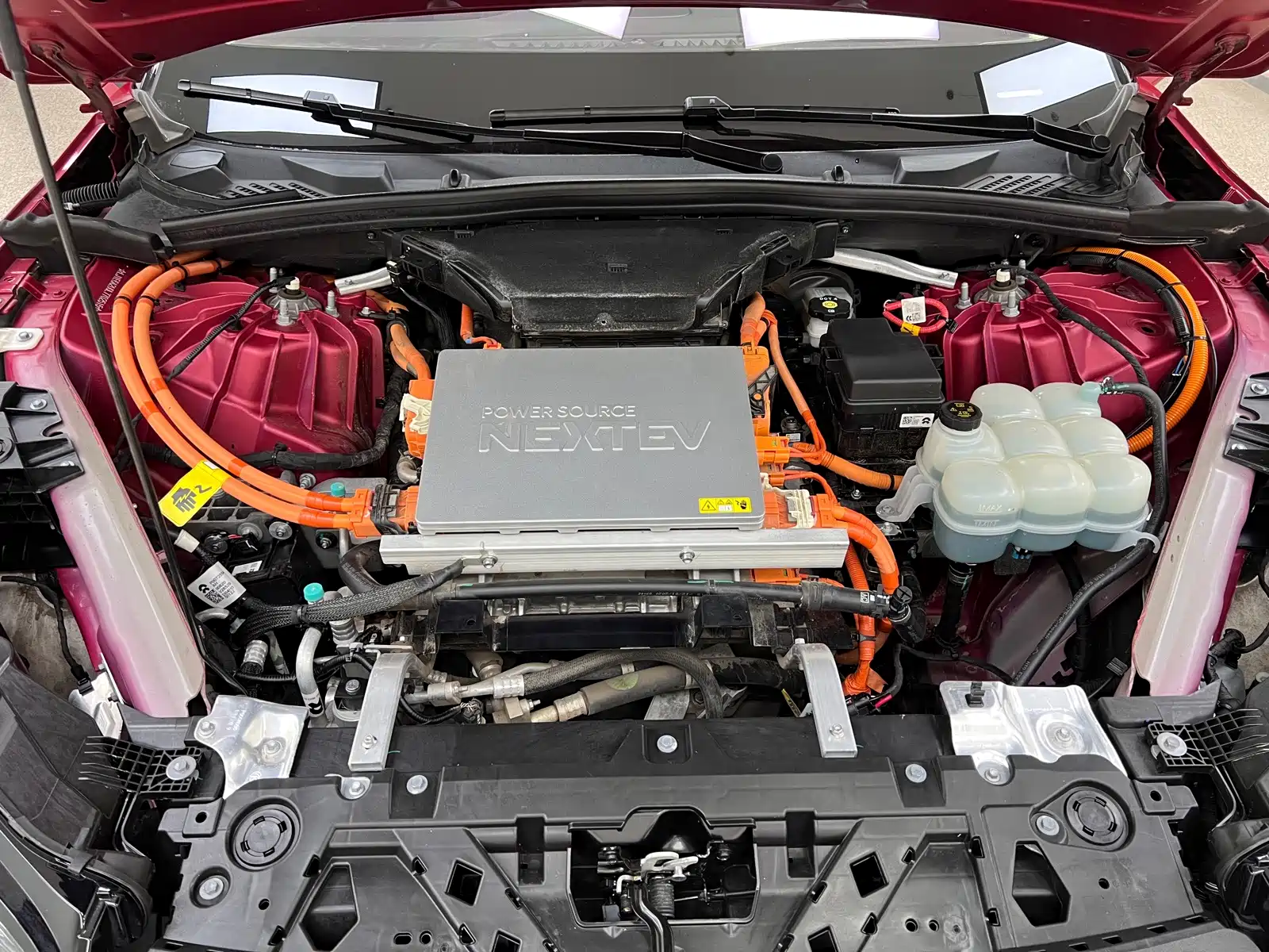 Фото 32 - NIO ES6