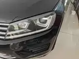 Фото 24 - Volkswagen Touareg