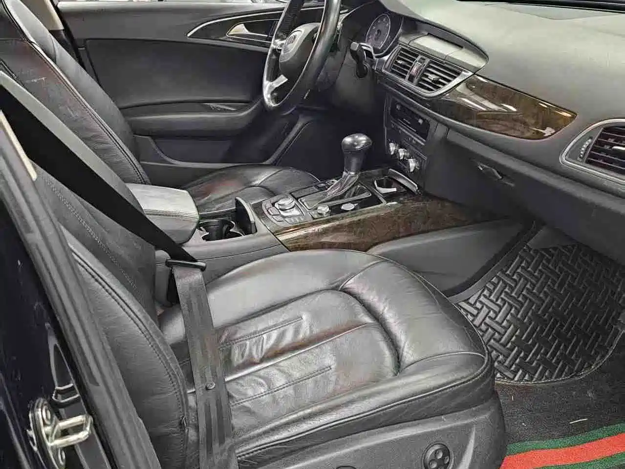 Audi A6L 2014 TFSI Standard фото 9