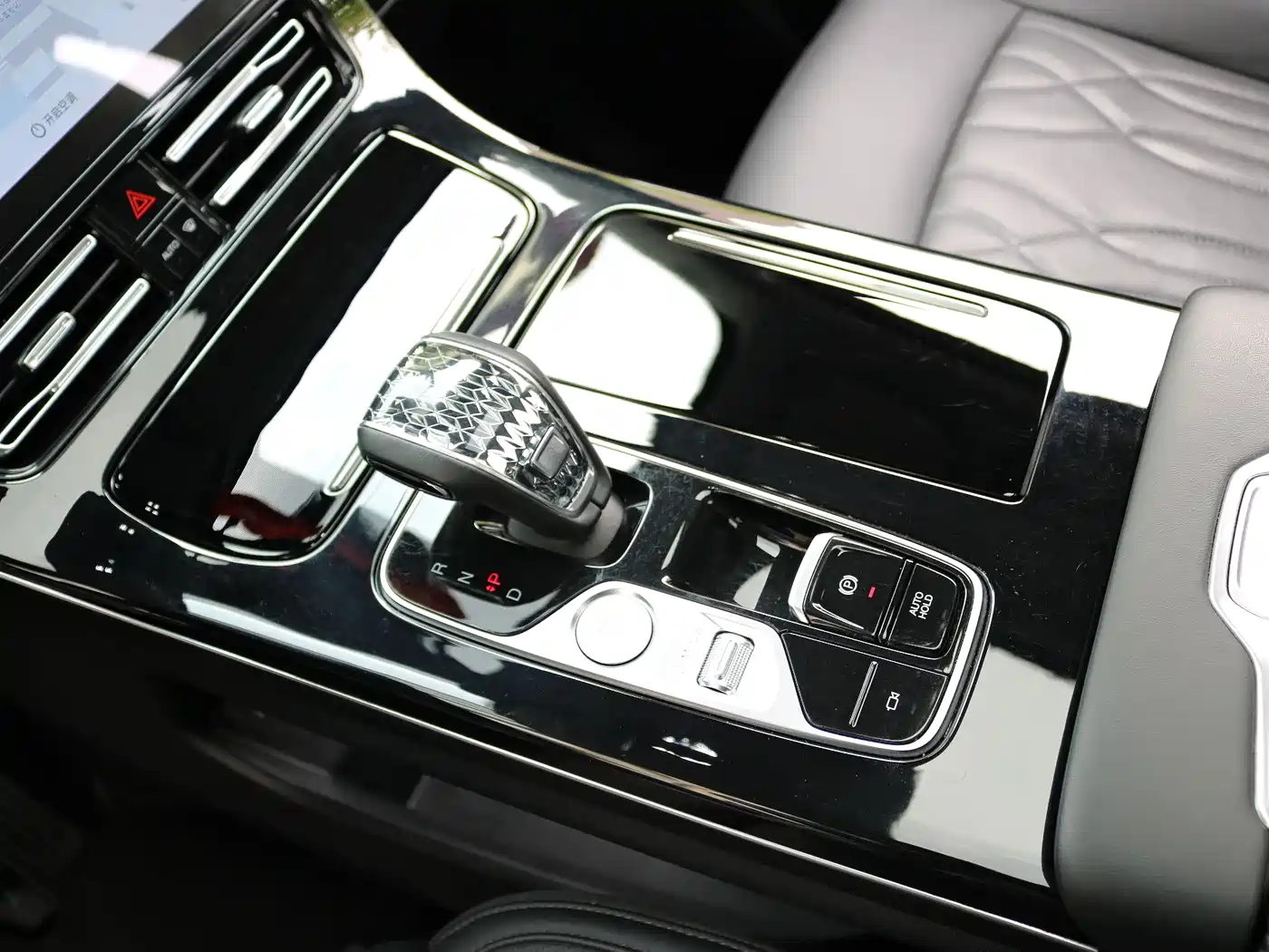 GAC Trumpchi Trumpchi M8 2024 Master Series 400T Ultimate Edition фото 11