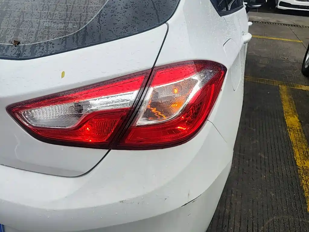 Chevrolet Cruze 2018 2018 Hatchback 320 Automatic Pioneer Sunroof Edition