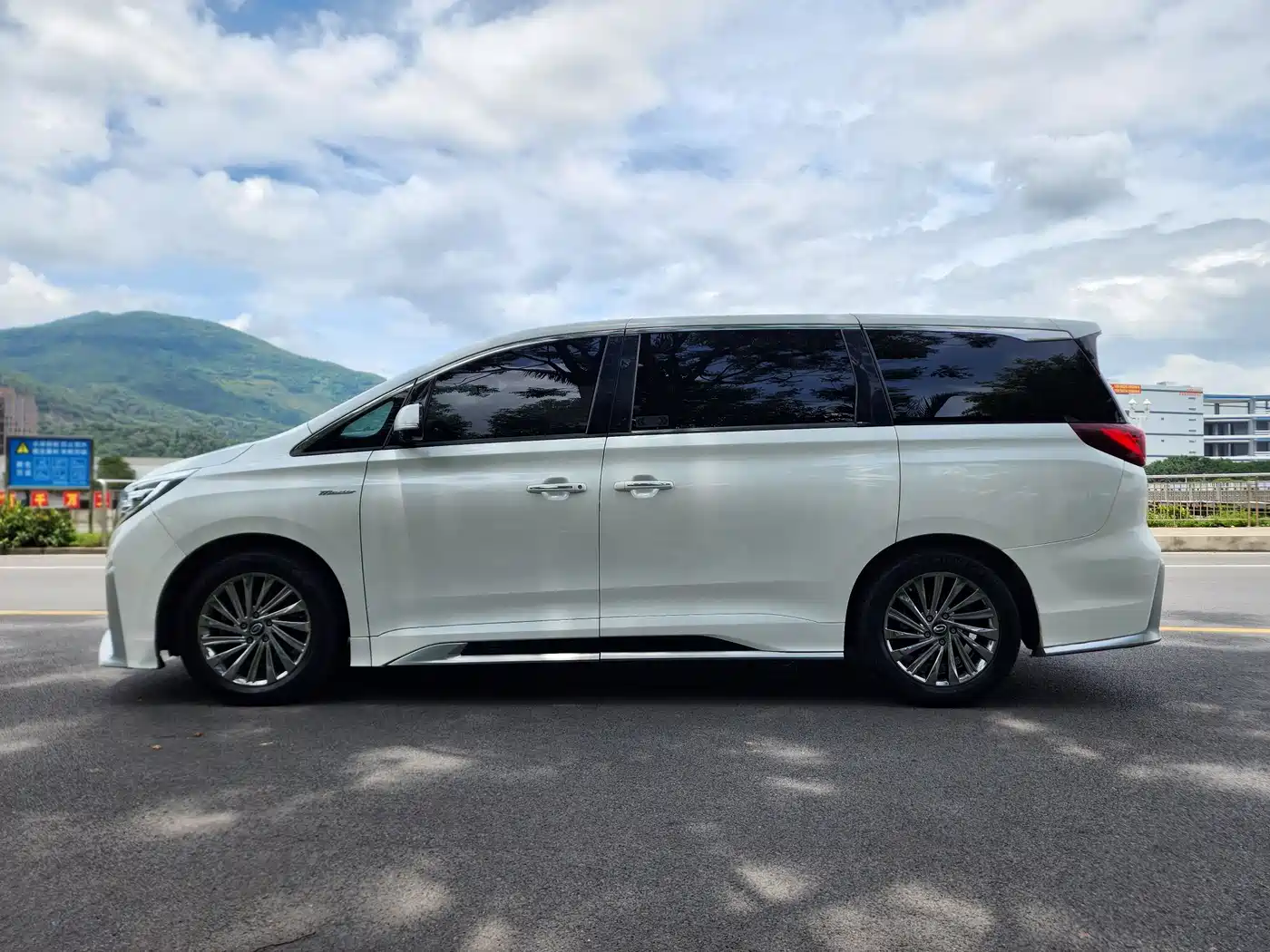 GAC Trumpchi Trumpchi M8 2021 Master Series 390T Ultimate Edition фото 3