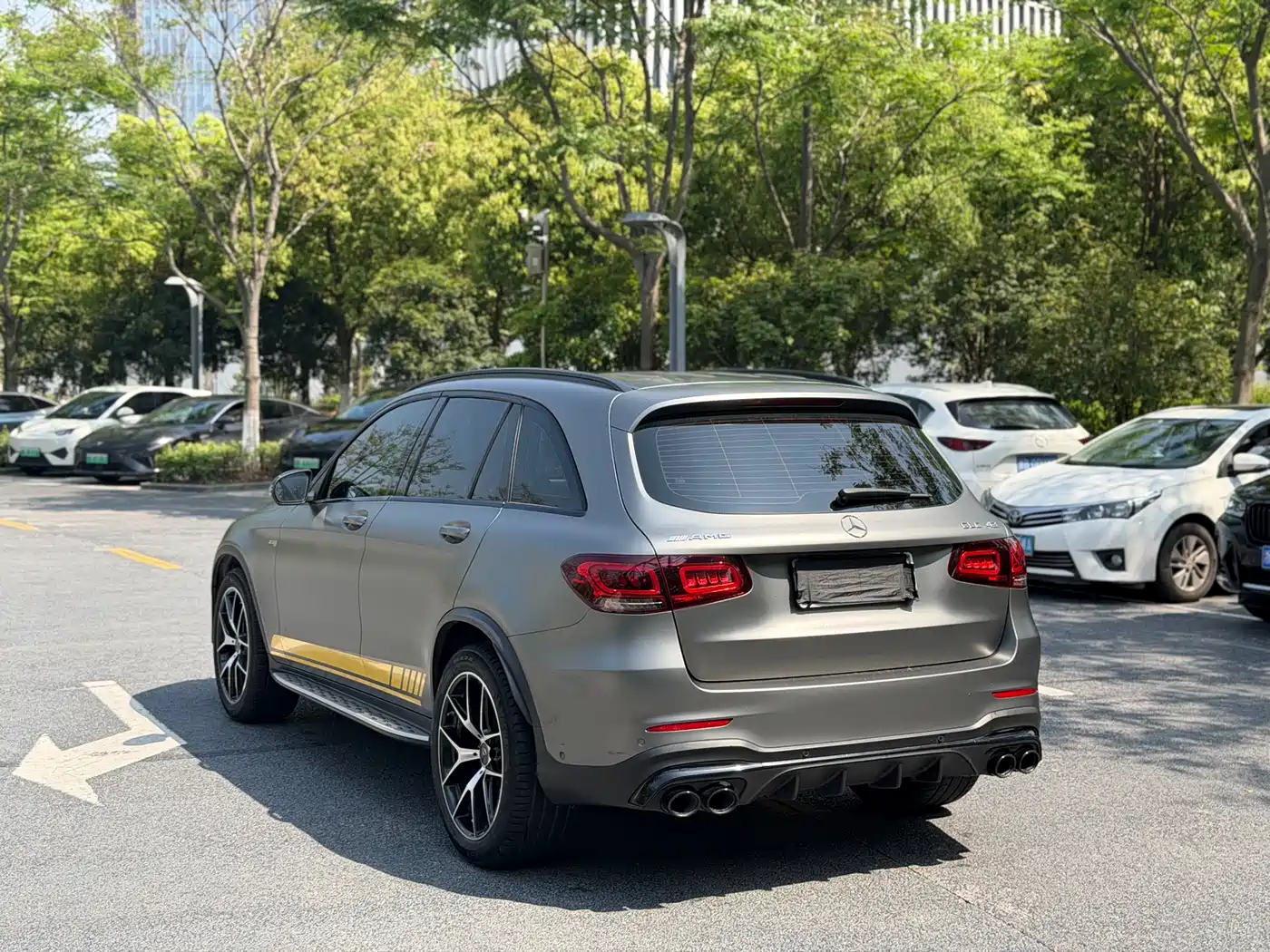 MERCEDES-BENZ GLC AMG