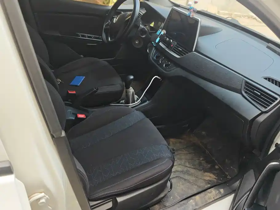Baojun 310 2019 2020 1.2L Manual Comfort Edition