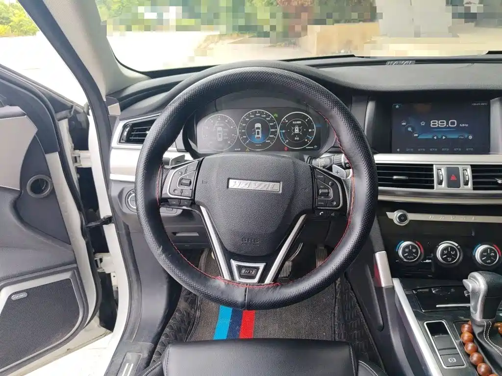 Фото 3 - Haval H7