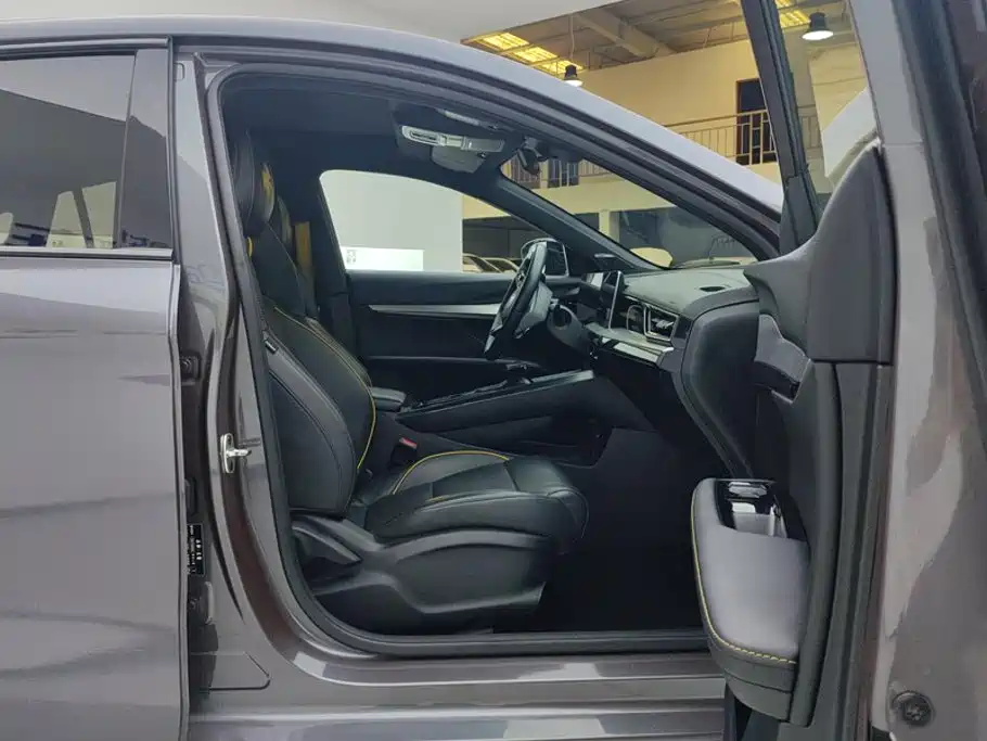MG MG5 Scorpio 2023 2022 1.5T Trophy Sports Flagship