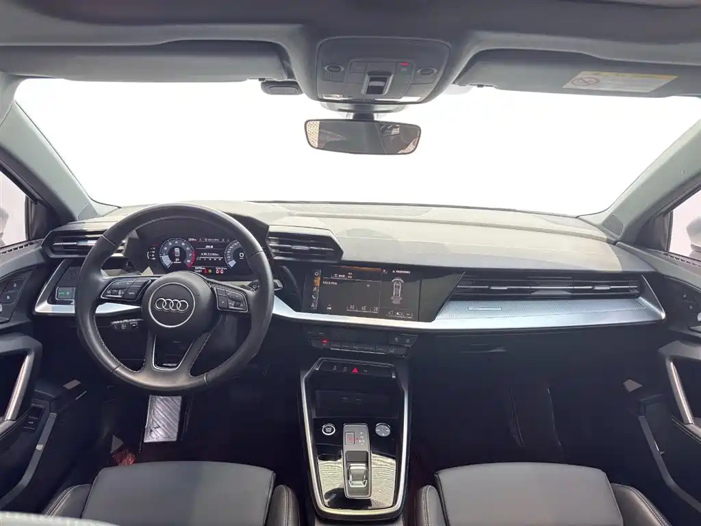 Audi A3 2024 Model A3L Limousine 35 TFSI Fashion Sport фото 10