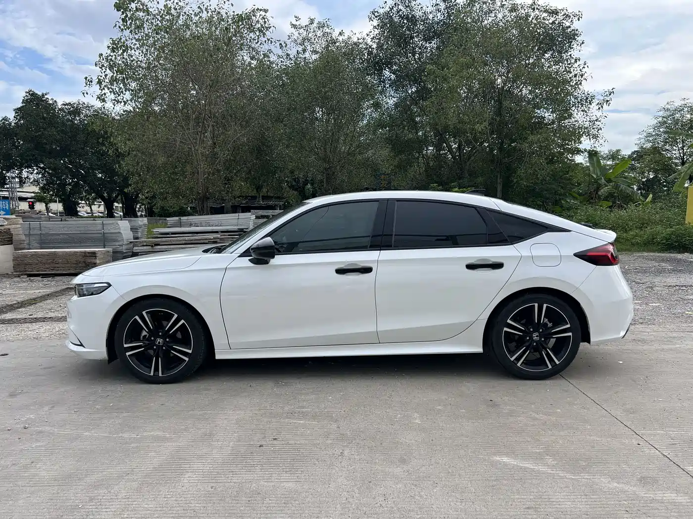 Honda Integra 2025 2023 HATCHBACK 240TURBO CVT Phantom Night Luxury Edition