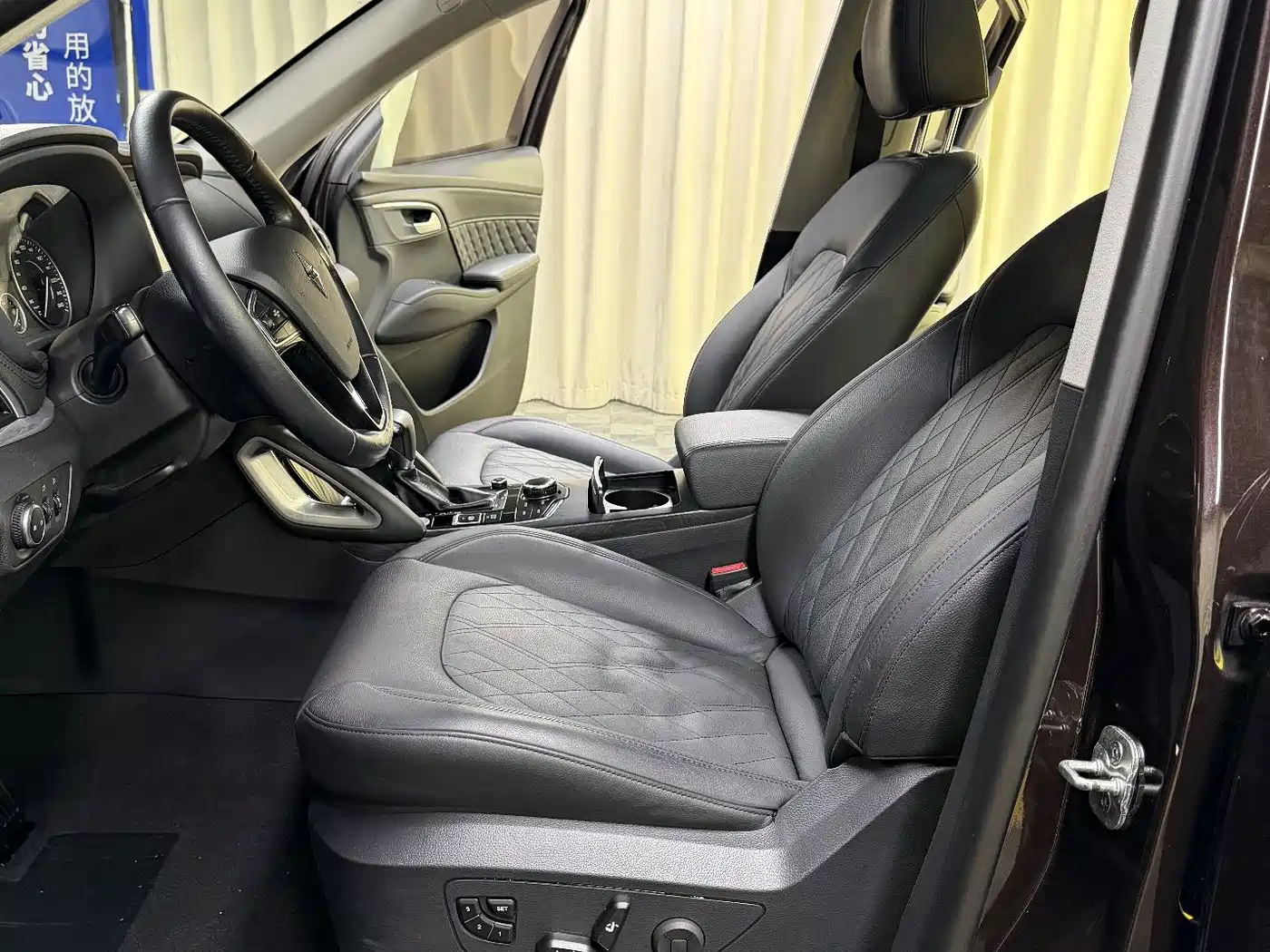 Borgward BX7 2016 2016 28T AWD Flagship 5-Seater