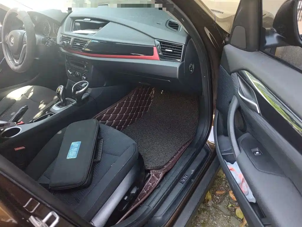 BMW X1 2015 Model sDrive18i Fashion Advanced Edition фото 20