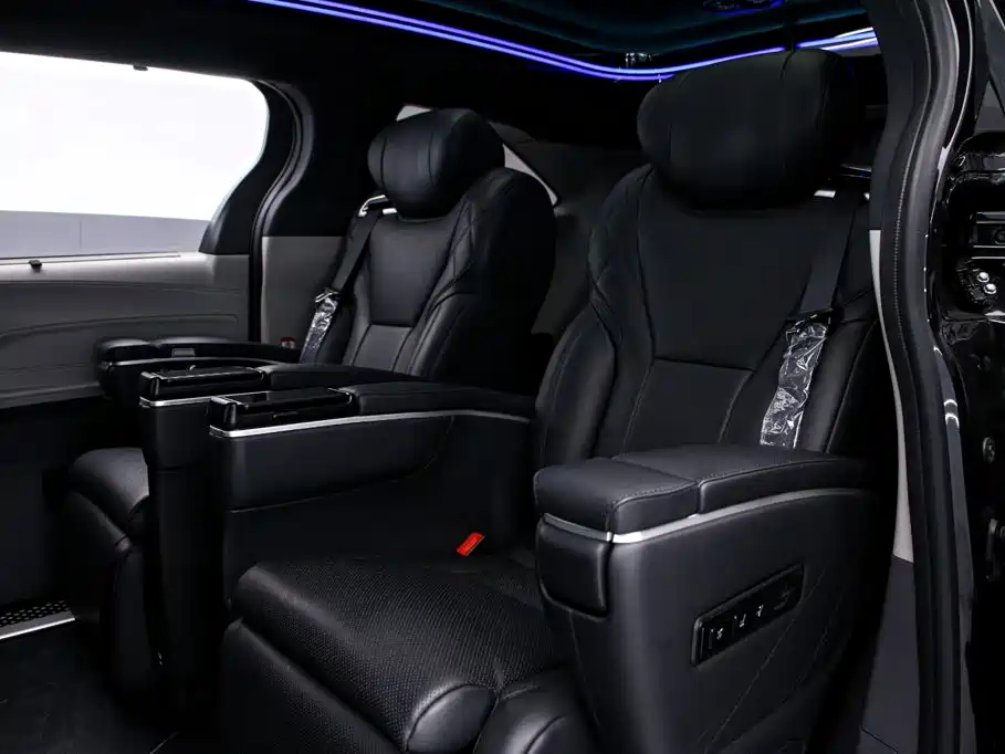 Toyota Sienna, миниатюра 17