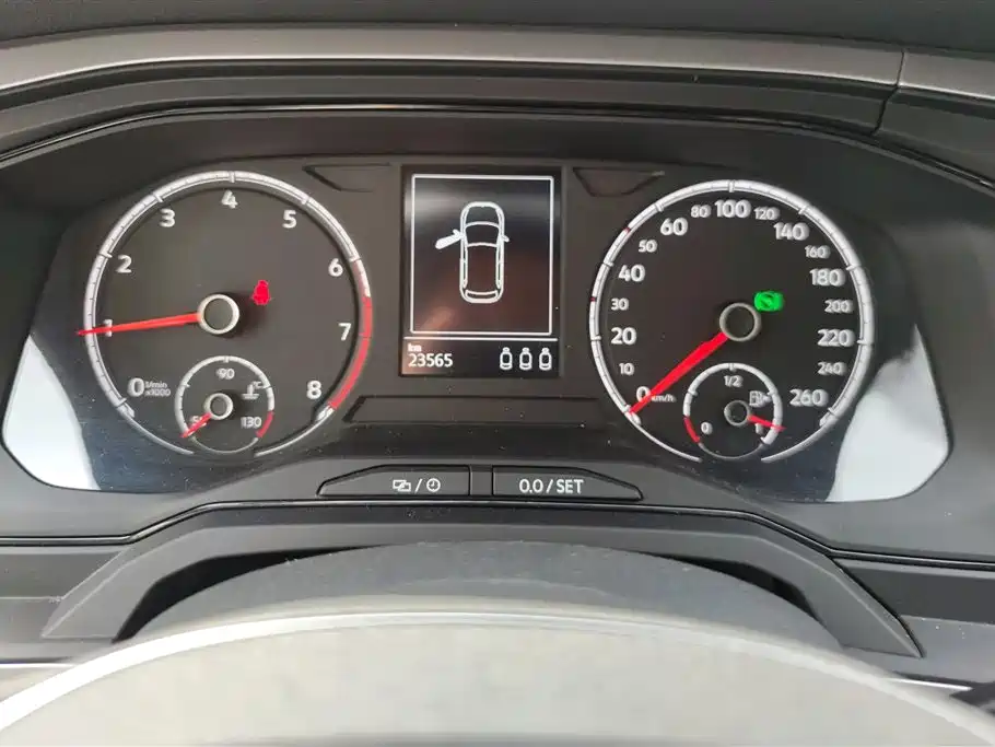 Volkswagen Polo 2022 Plus 1.5L Automatic Joyful Living Edition фото 14
