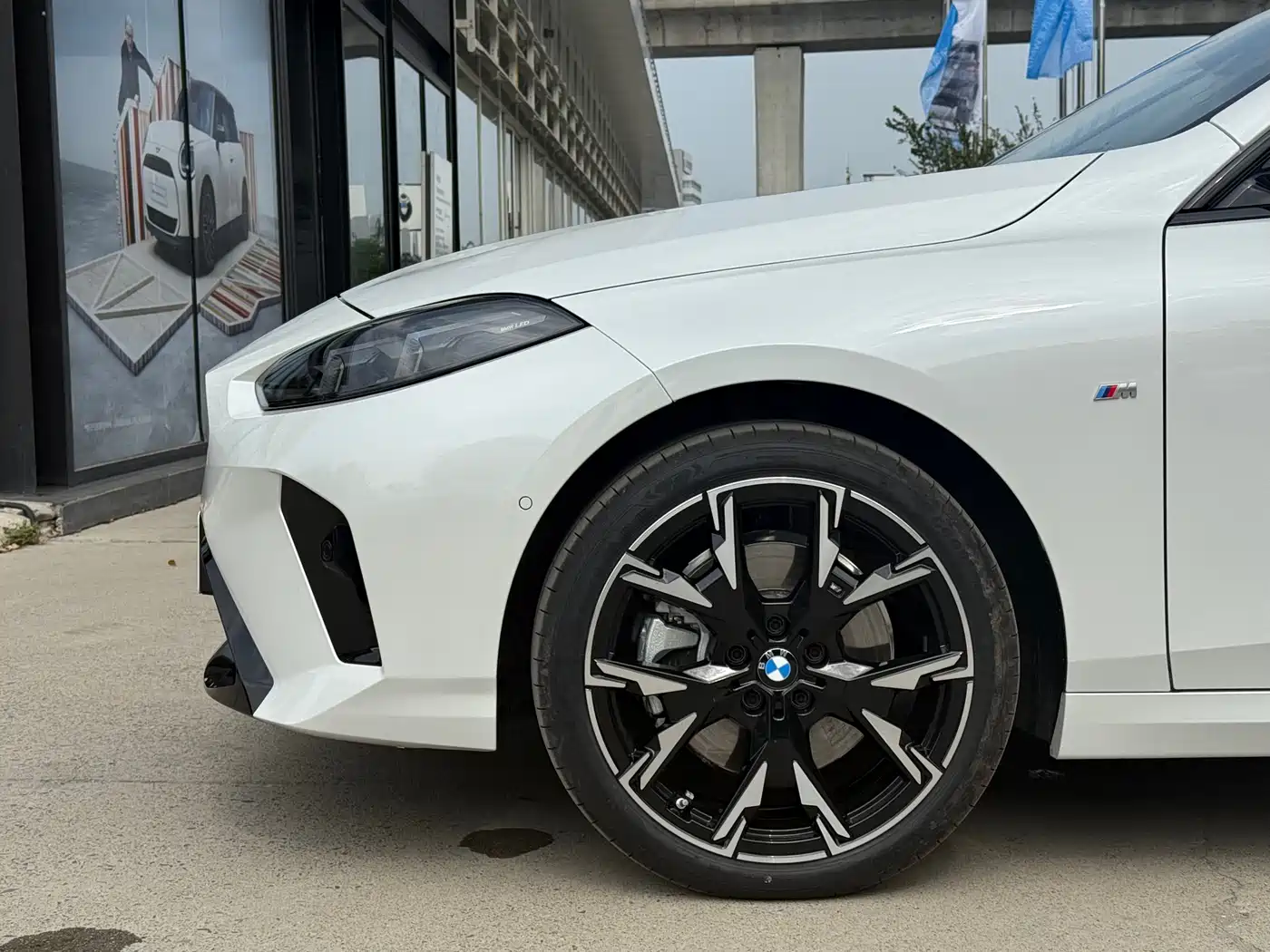 BMW 2 Series 2025 225L M Sport Moonlight Package фото 6