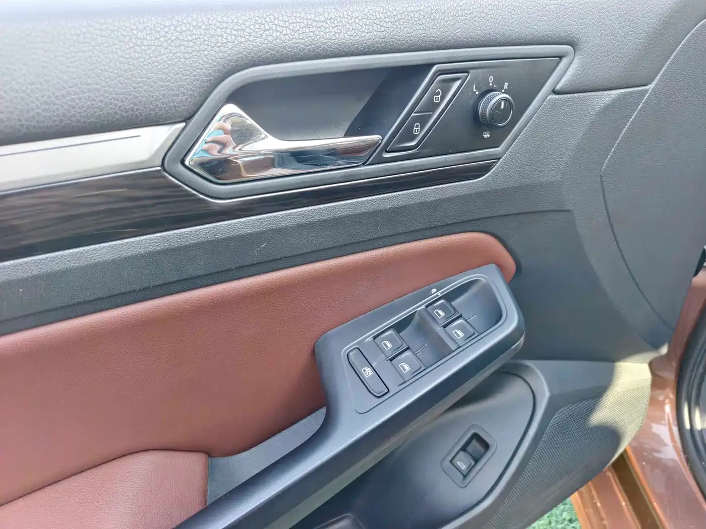Volkswagen Lamando 2015 330TSI DSG Comfort фото 6