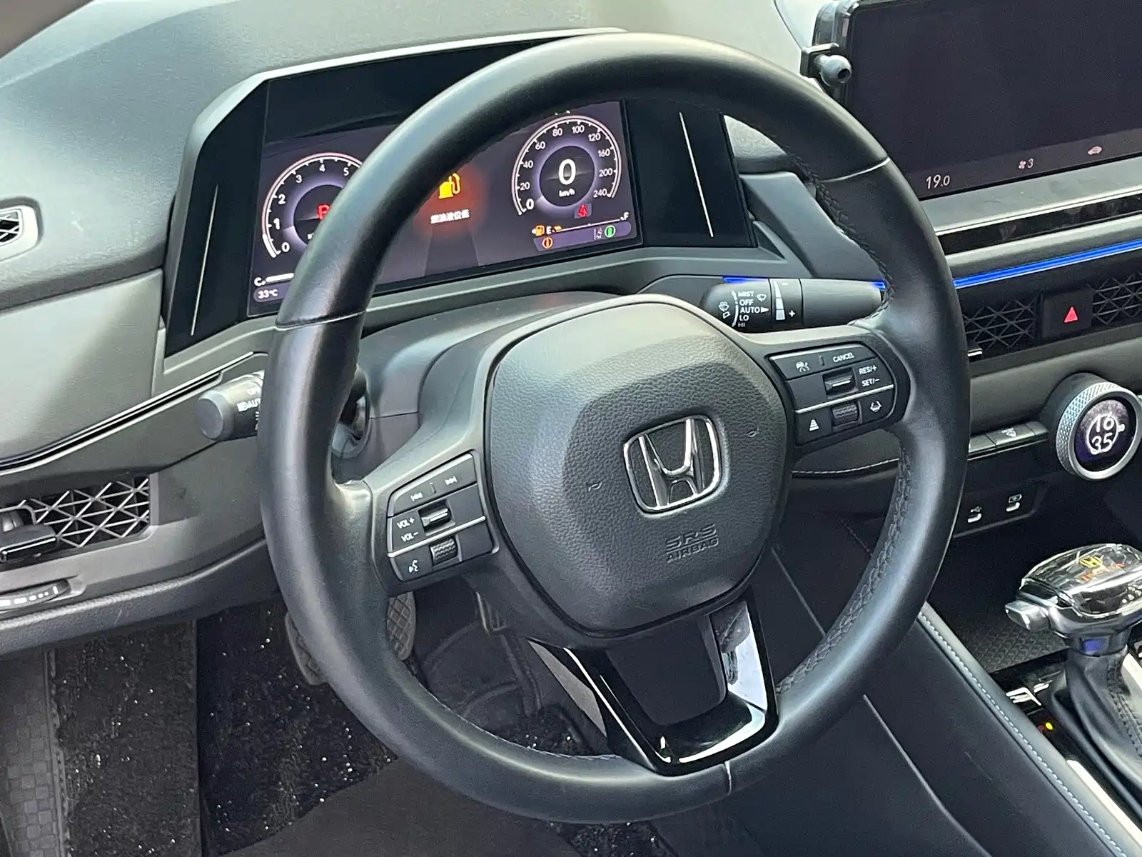 Фото 6 - Honda Accord