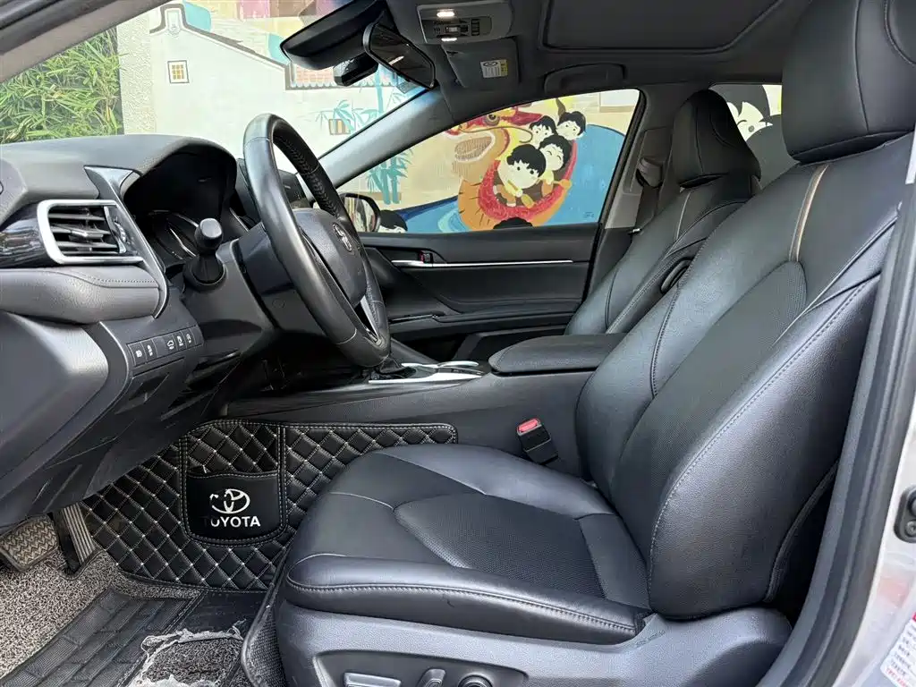 Toyota Camry 2021 2.0G Luxury Edition фото 3