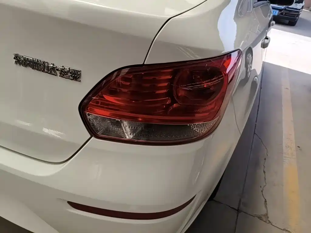 Kia Huan Chi 2021 2020 Facelift 1.4L Auto Comfort Sunroof Edition