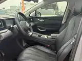 Photo 4 - BYD Hai Shi 05 EV