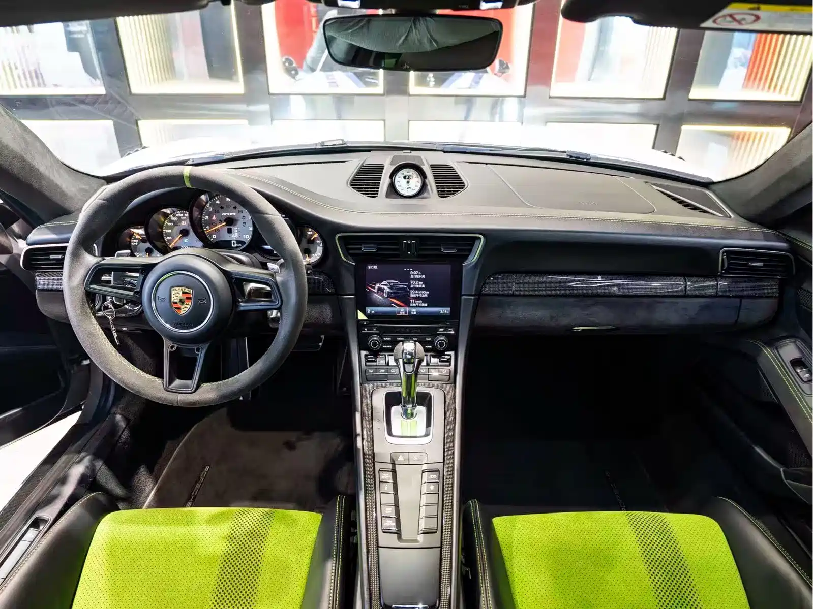 Photo 26 - Porsche 911
