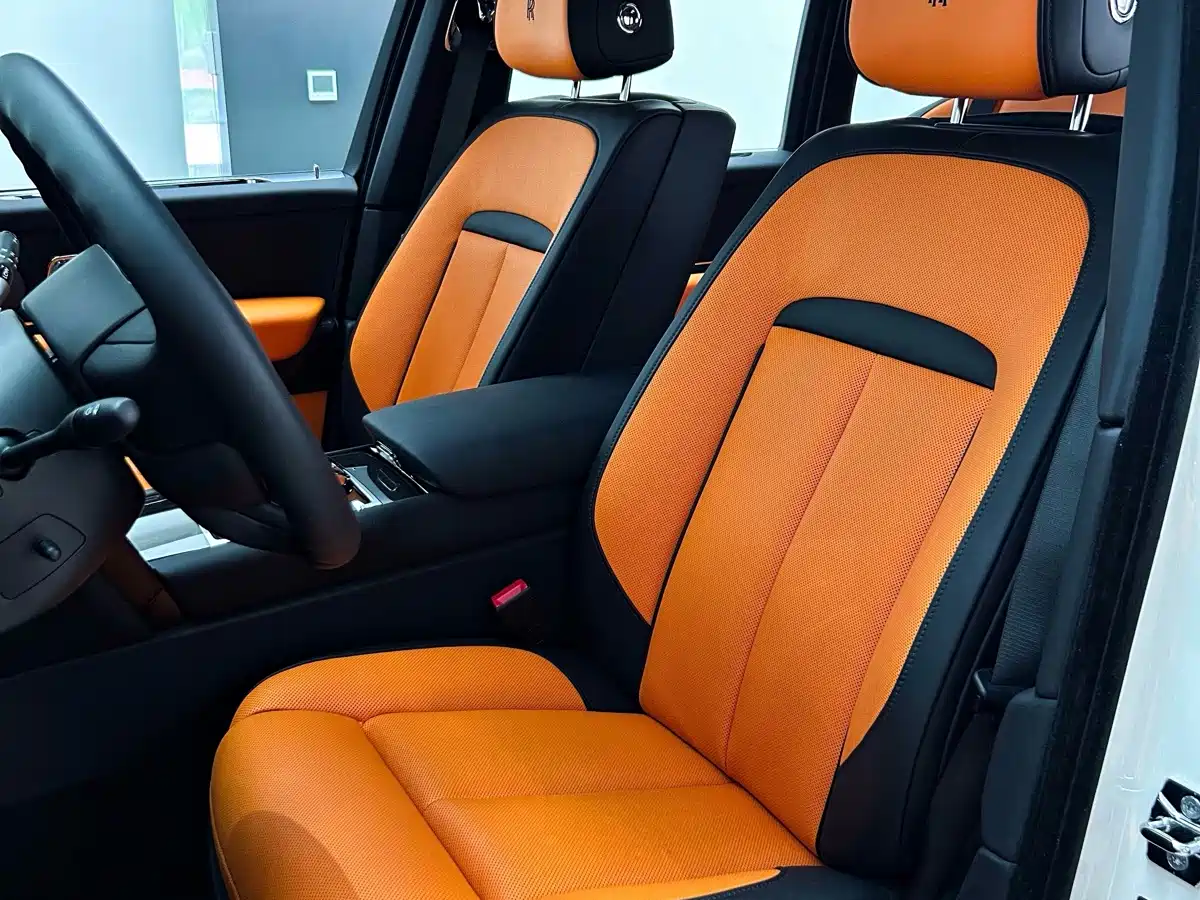 Photo 6 - Rolls-Royce Cullinan
