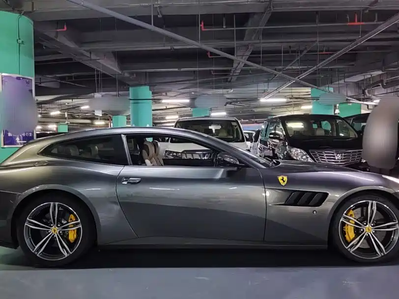 Ferrari GTC4Lusso 2019 2016 6.3L V12