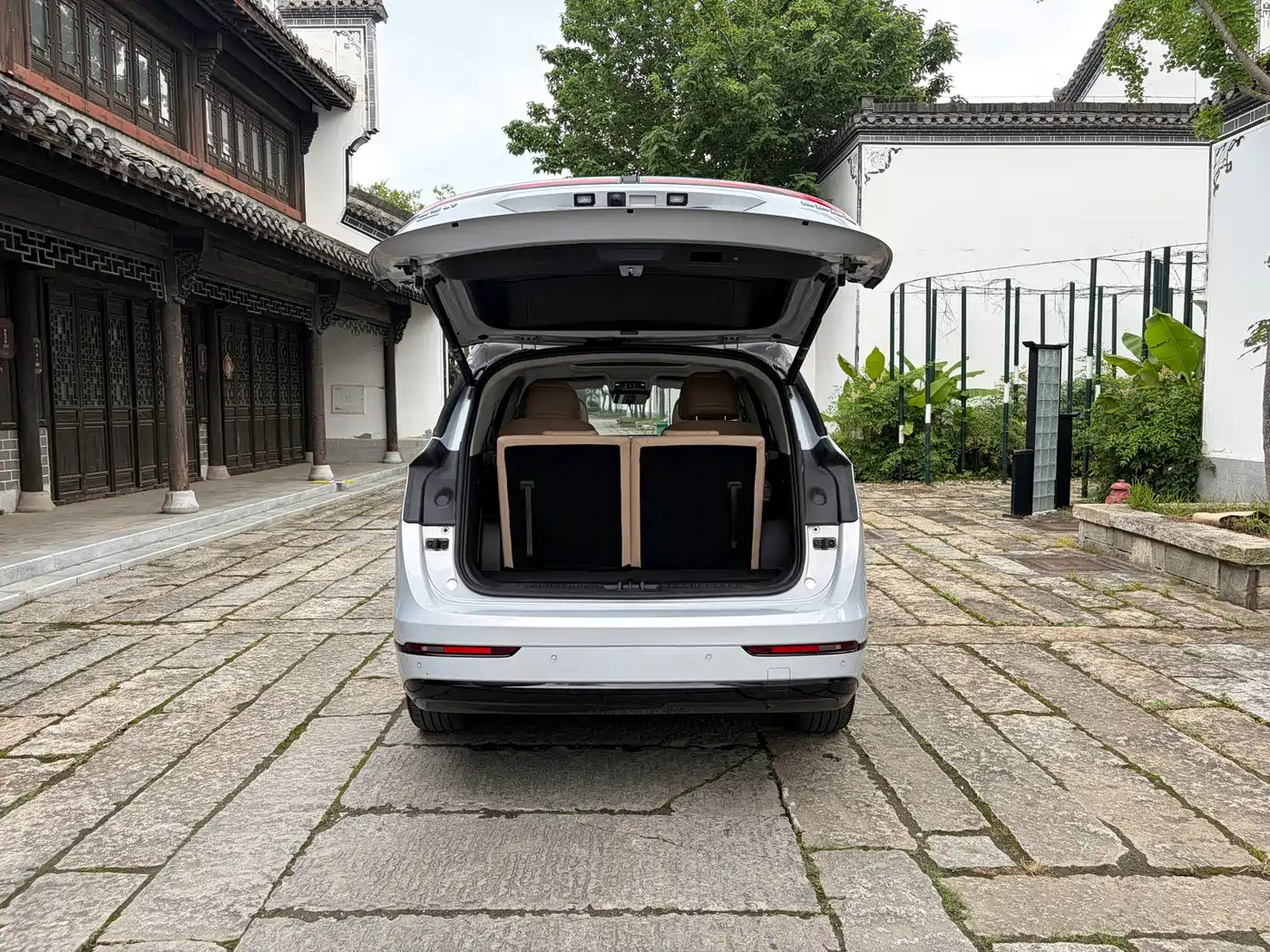 Jetour Shanhai L9 2025 2025 Model 1.5TD 2DHT Flagship 6-Seater