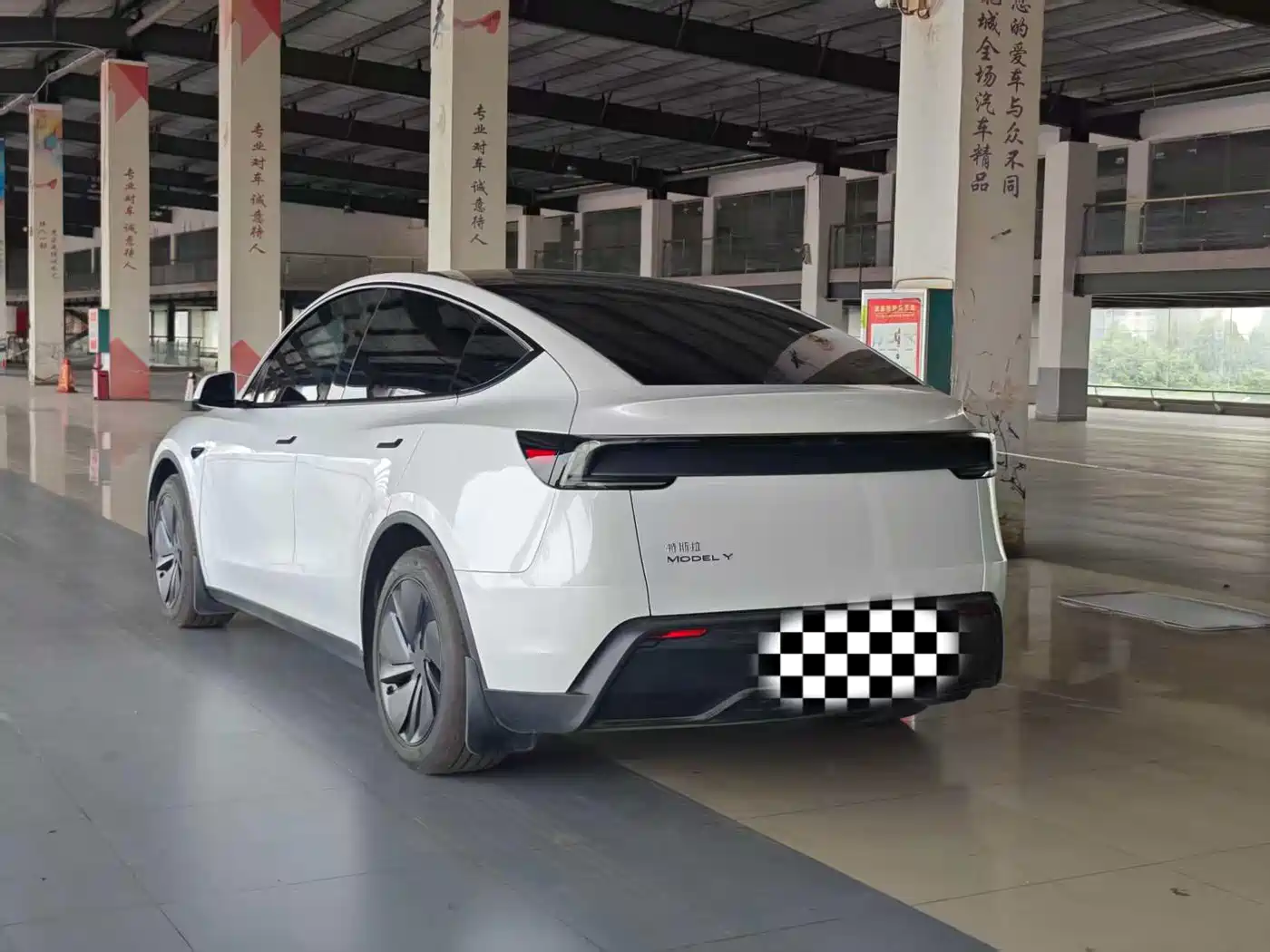 Tesla Model Y 2026 2026 Rear-Wheel Drive