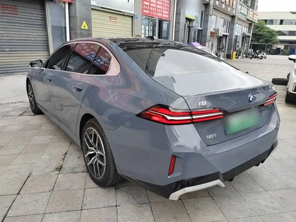 BMW i5 2024 eDrive 35L M Sport Package фото 5