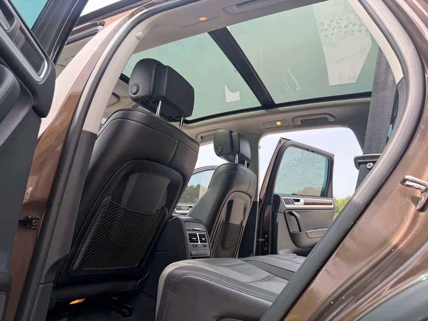 Volkswagen Touareg 2011 3.0TSI Premium фото 18