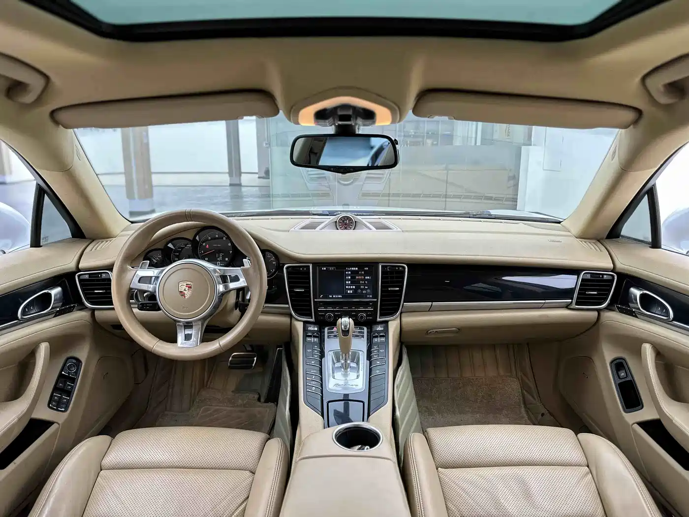 Porsche Panamera 2014 Panamera 3.0T фото 4