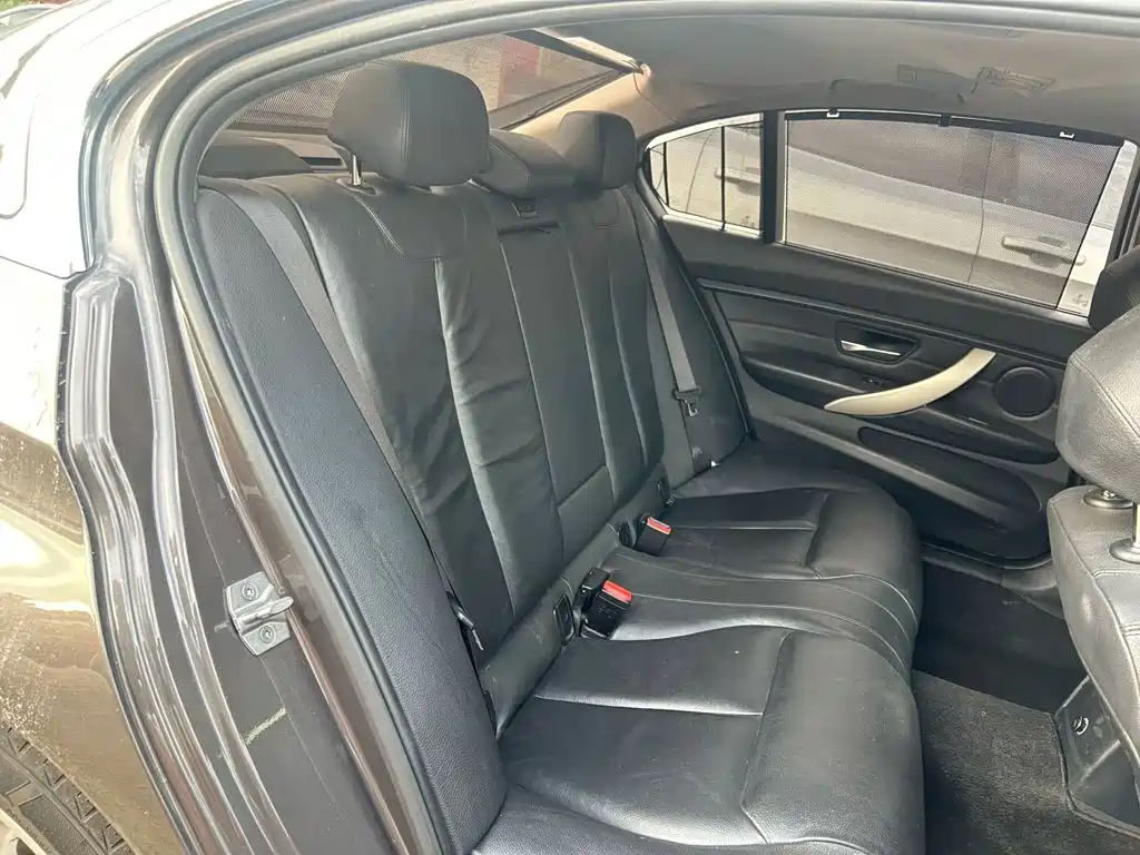 Фото 6 - BMW 3 Series