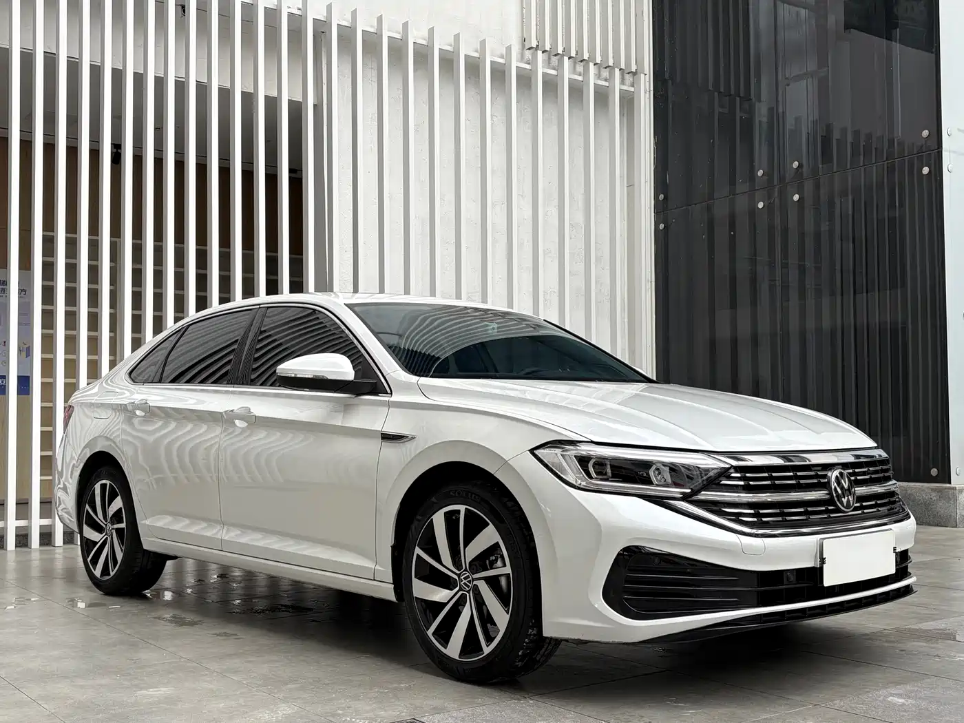 Volkswagen Sagitar 2025 Facelift 300TSI DSG Excellence Edition фото 3