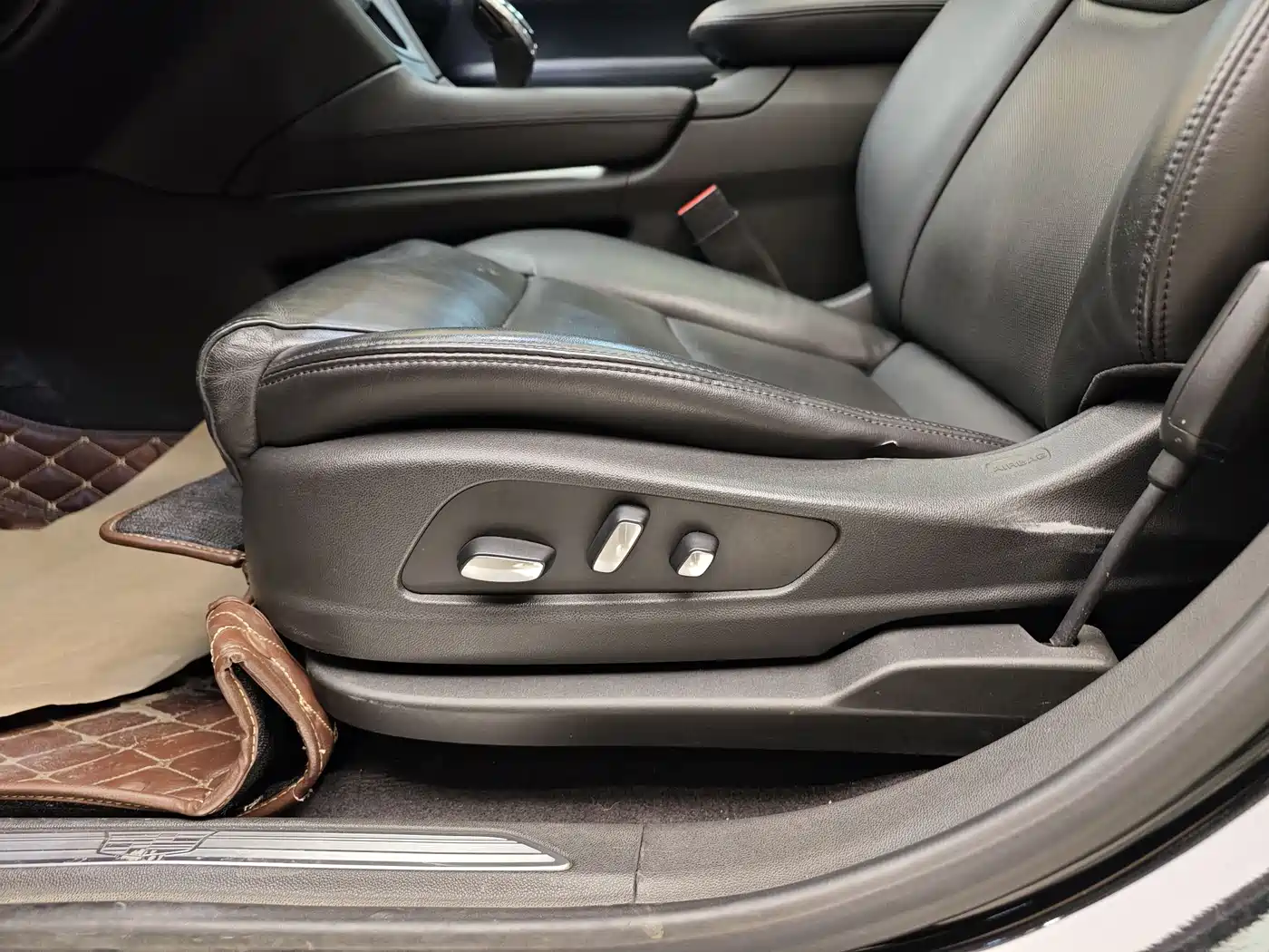 Cadillac XT5 2018 28T 4WD Luxury фото 12