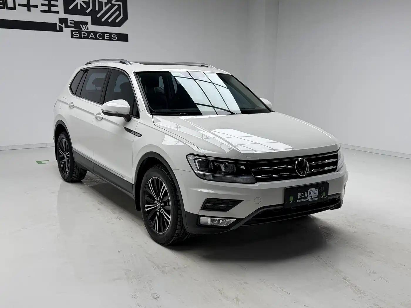 Volkswagen Tiguan L 2021 330TSI Automatic 2WD Smart фото 3