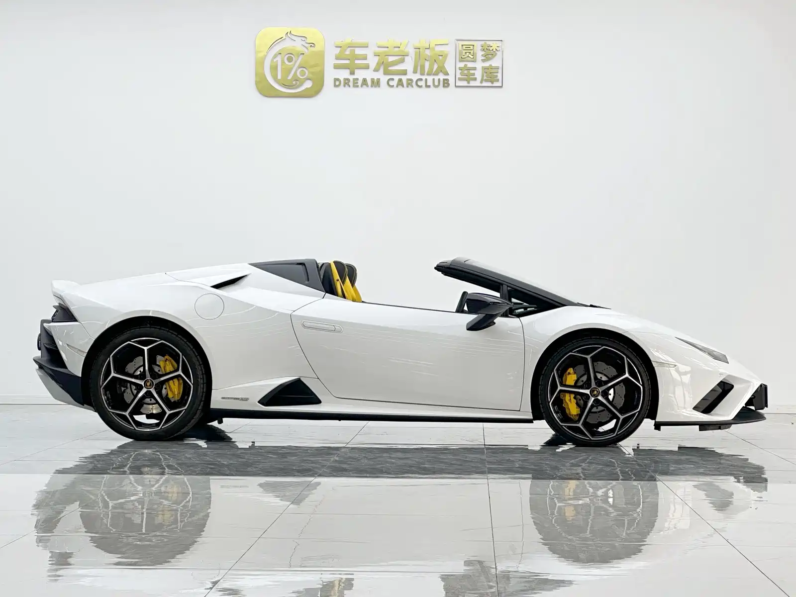 Фото 8 - Lamborghini Huracán