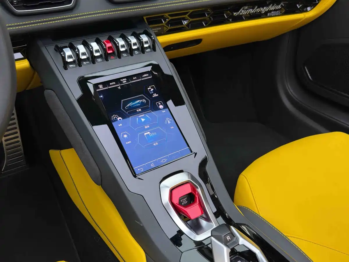 Фото 32 - Lamborghini Huracán