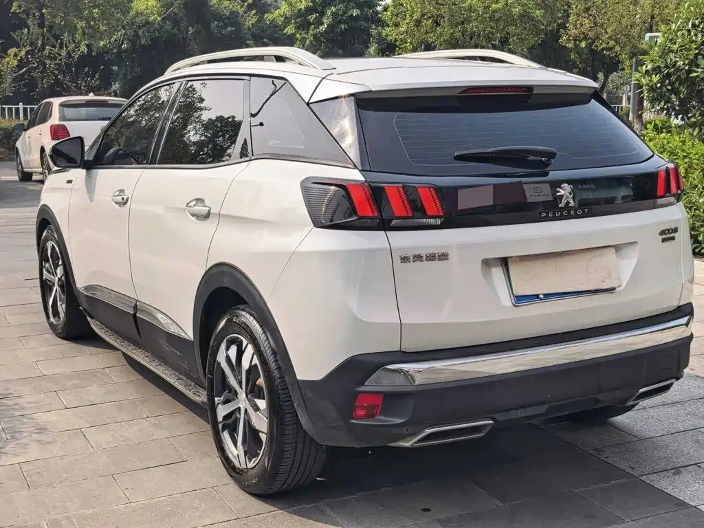 صورة 7 - Peugeot 4008