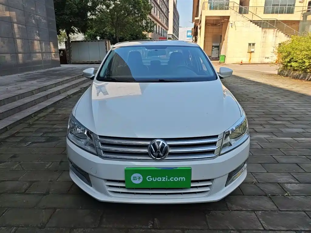 Volkswagen Santana 2015 1.6L Automatic Comfort Edition фото 3