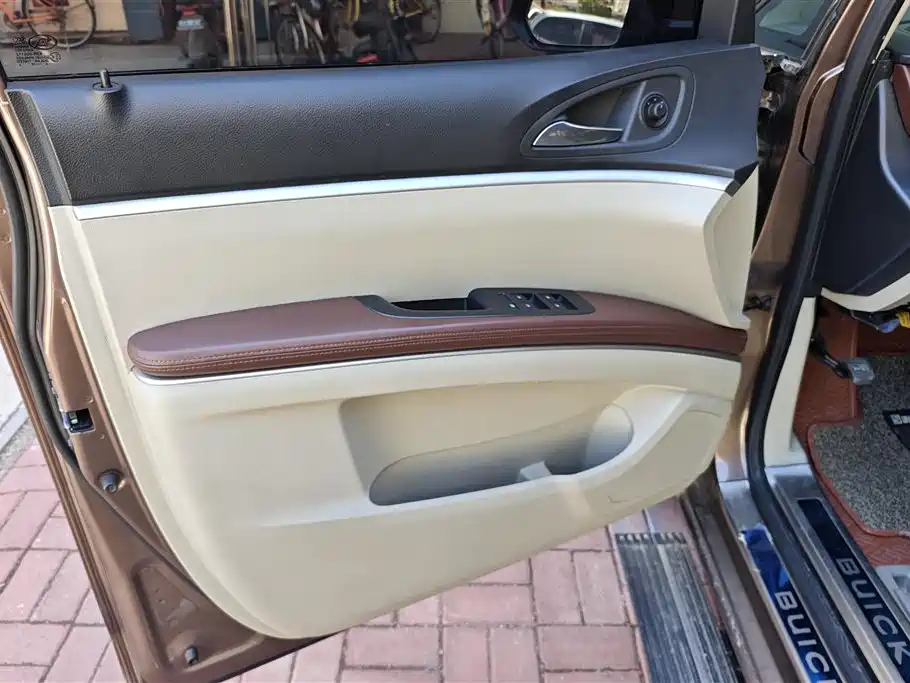 Buick GL8 2018 28T Luxury Model China VI фото 7