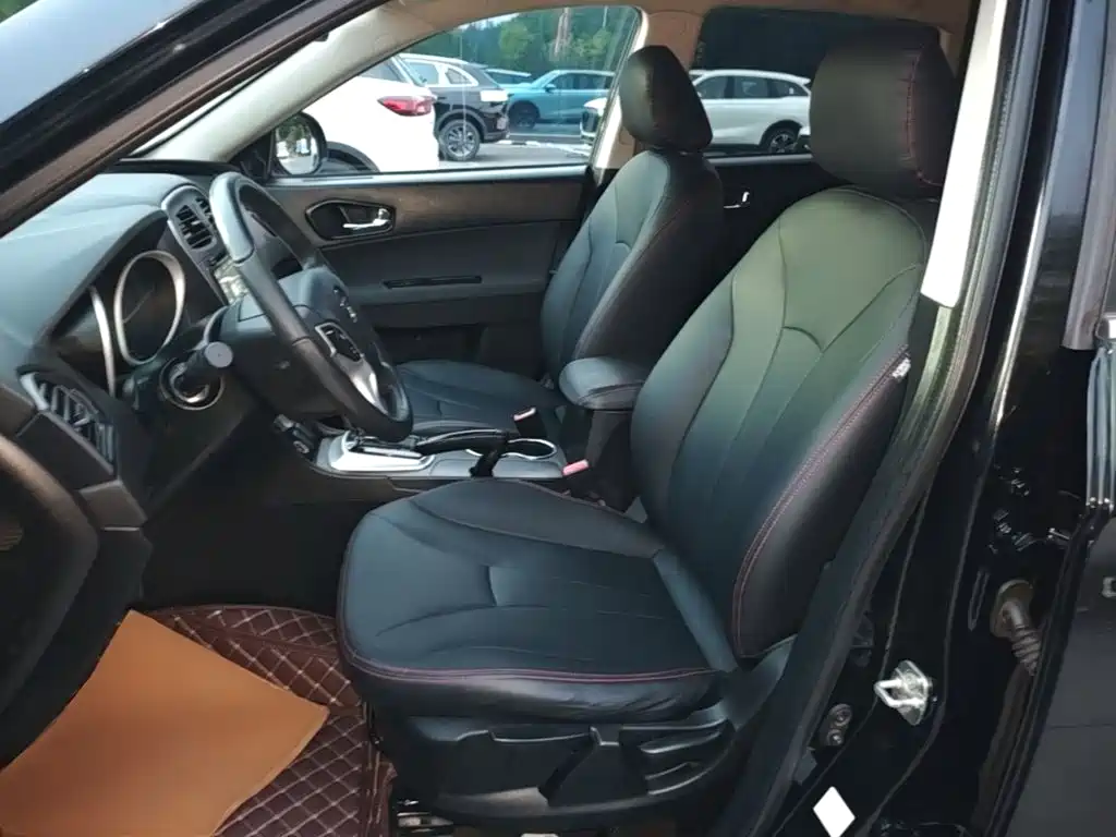 GAC Trumpchi Trumpchi GS5 2015 2014 2.0L Automatic 2WD Premium Edition