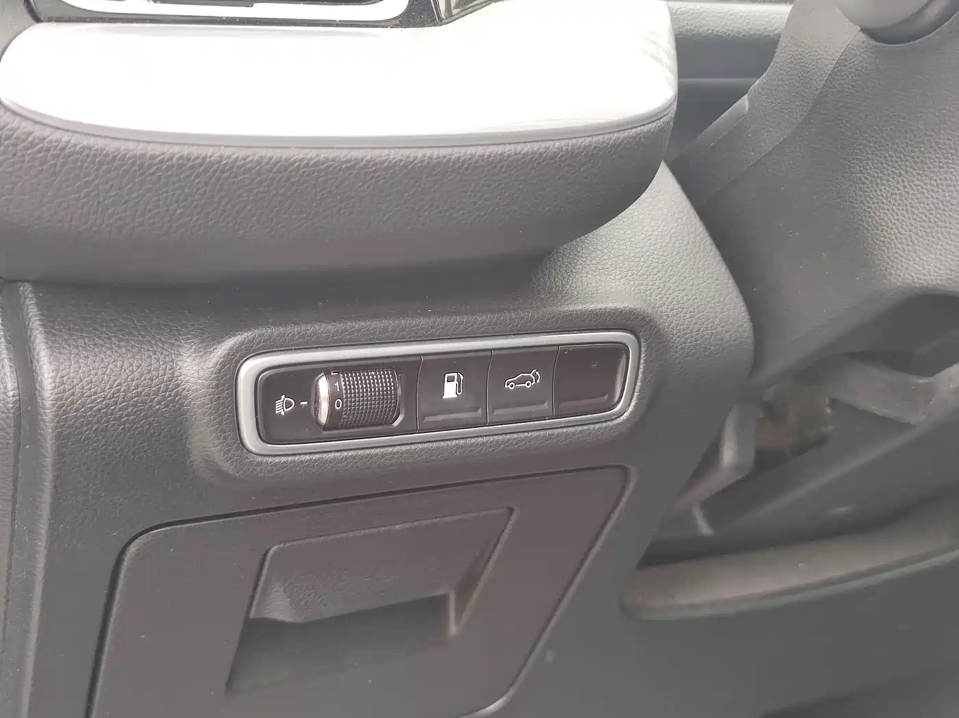 GAC Trumpchi Trumpchi GS8 2022 Pilot Series 2.0TGDI 2WD Luxury Smart Connect Edition (7-Seater) фото 16